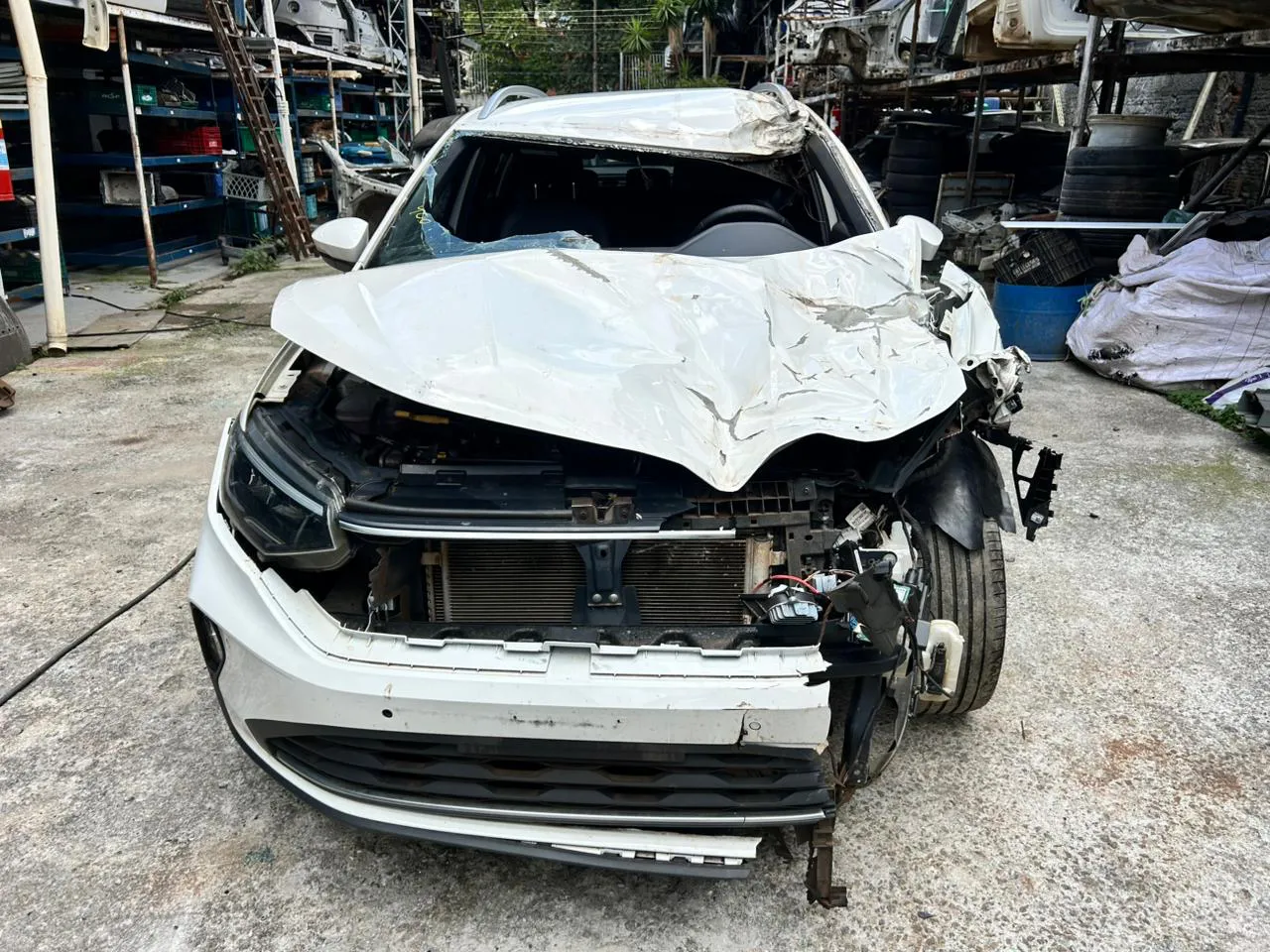 Volkswagen Nivus TSI 1.0 Highline 2023 para retirada de peças
