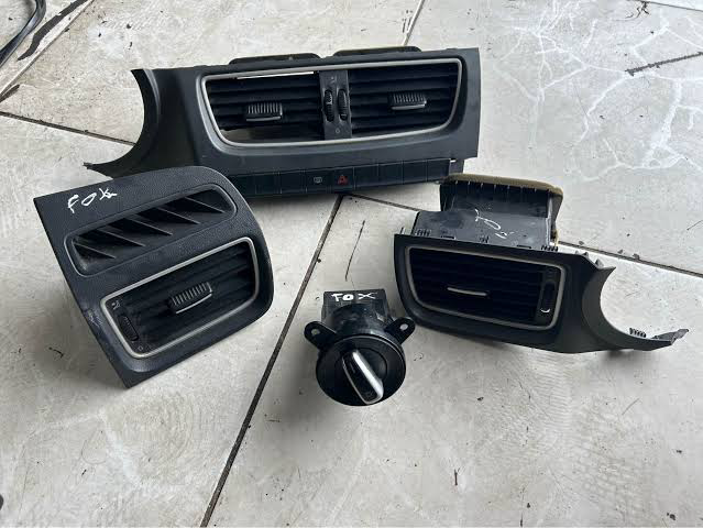 Kit Difusores + Comando Farol Volkswagen Fox 2010 a 2014  Original Seminovo