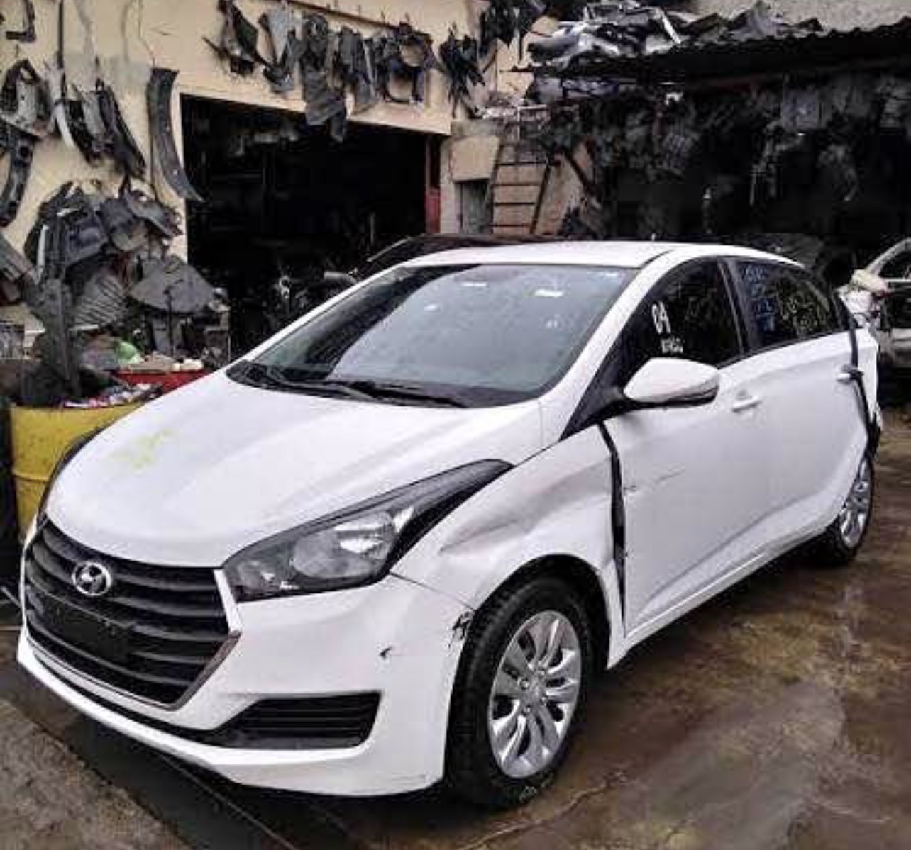 Hyundai HB20 Completo para Peças  Sucata de Procedência Legal